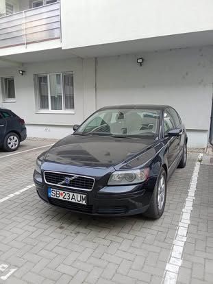 Vând Volvo s40