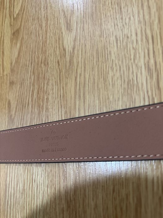 Vand curea Louis Vuitton