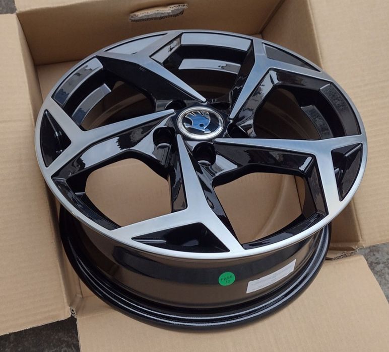 Jante pe 16 Skoda Fabia Rapid Scala Kamiq Octavia 1.
Prindere 5 x 100