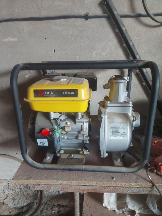 Насос бензиновый