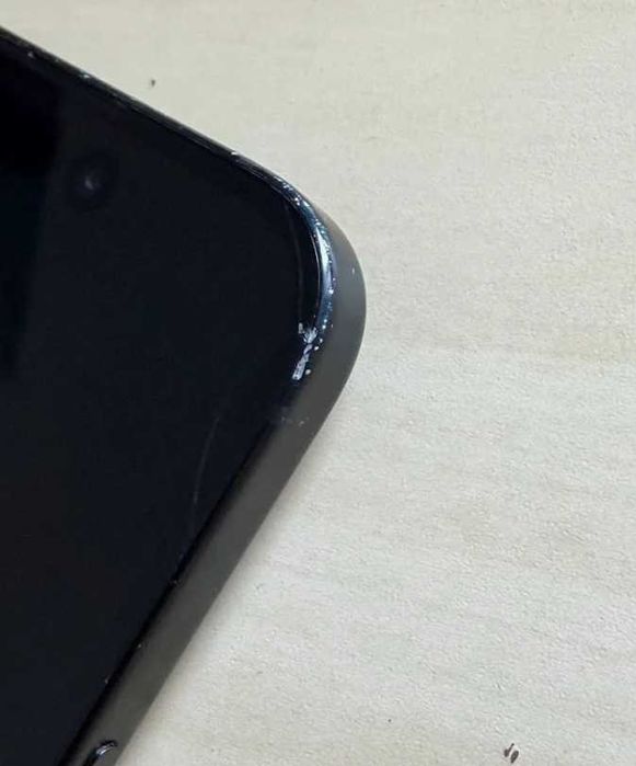 iPhone 15, 256 ГБ, SIM