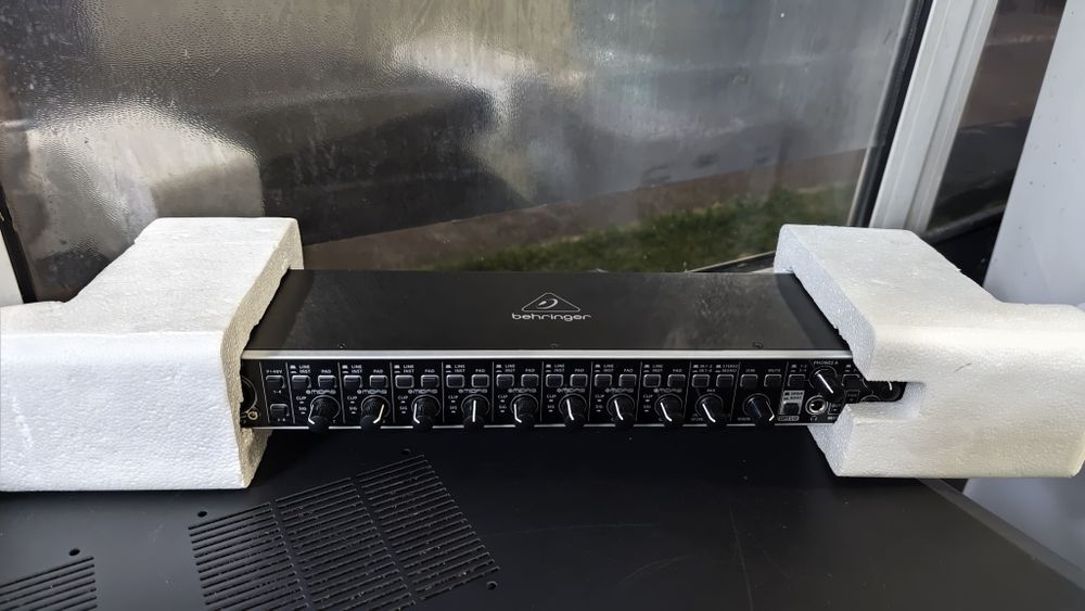 Interfață audio Behringer umc 1820, produs nou!