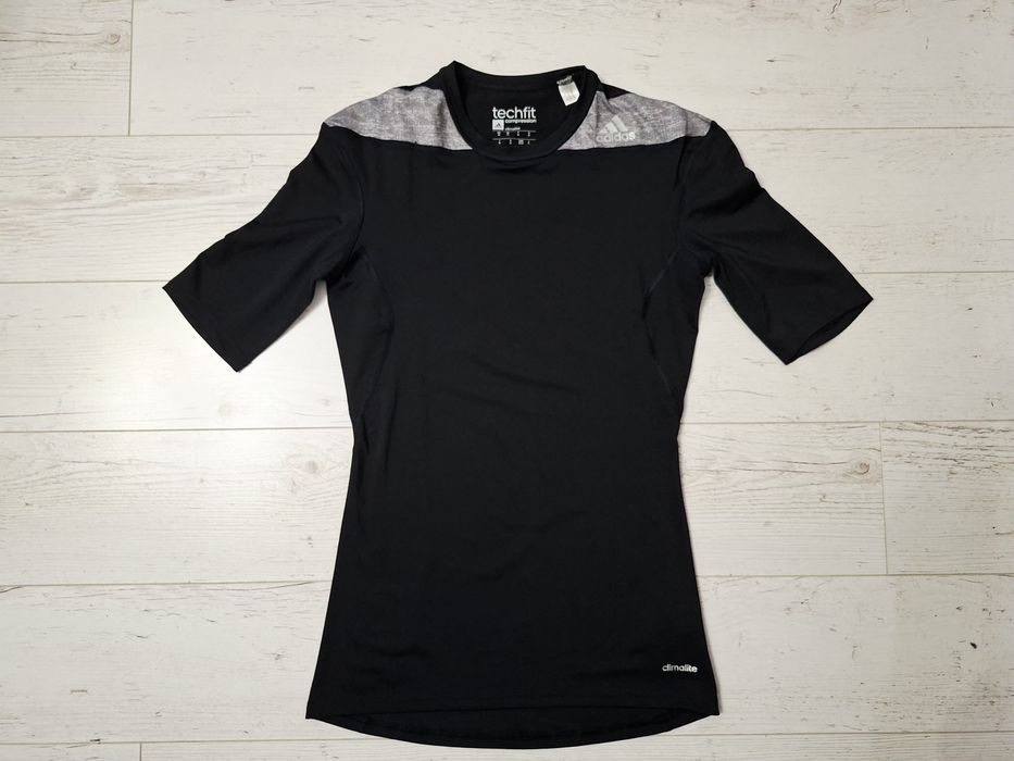 Adidas Techfit Compression-Ориг.тениска