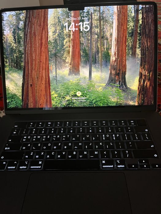 Macbook Air M3 15 dyumli 16/512 Gb