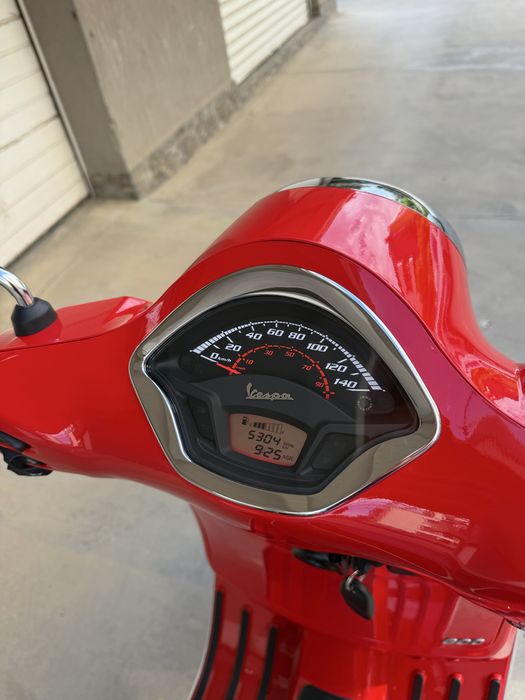 Vespa GTS Super 300