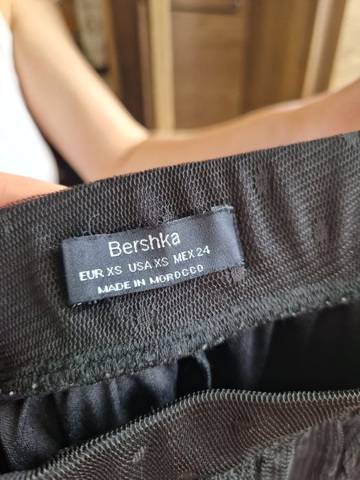 Тюлена дълга пола, Bershka