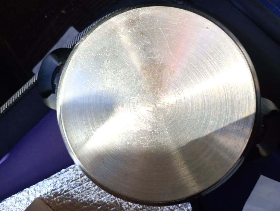 Vând doua oale inox Steinbach