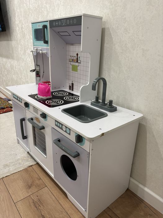 Детская кухня игровая
