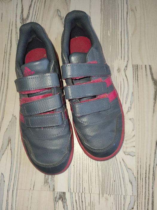 Vând Încălțăminte Copii Sport