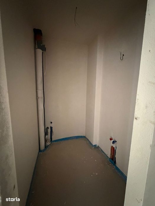 Apartament de vanzare 3 camere, 2 bai , terasa de 70 mp si parcare sub