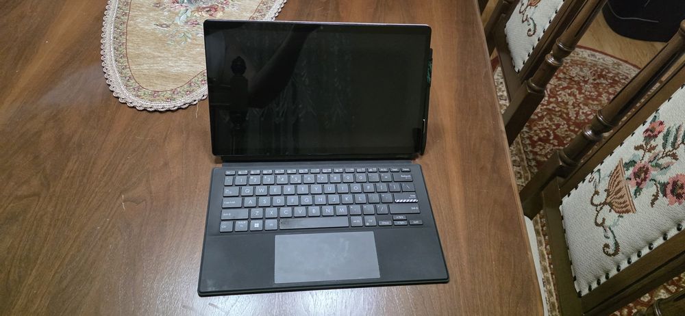 Laptop 2-in-1 ASUS Vivobook Slate 13 OLED Steven Harrington (T3300) + Accesorii