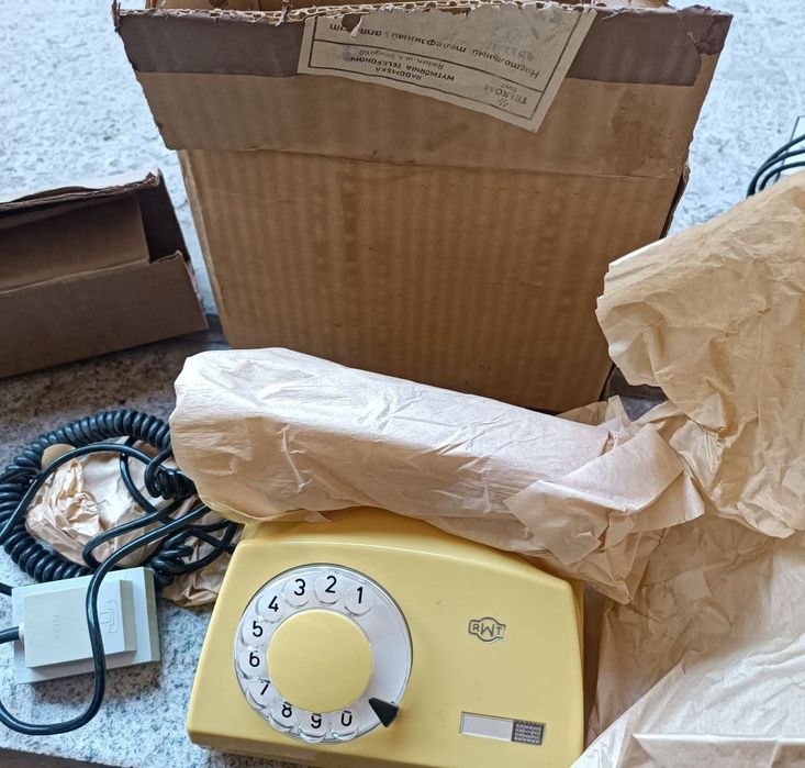 Домашний телефон