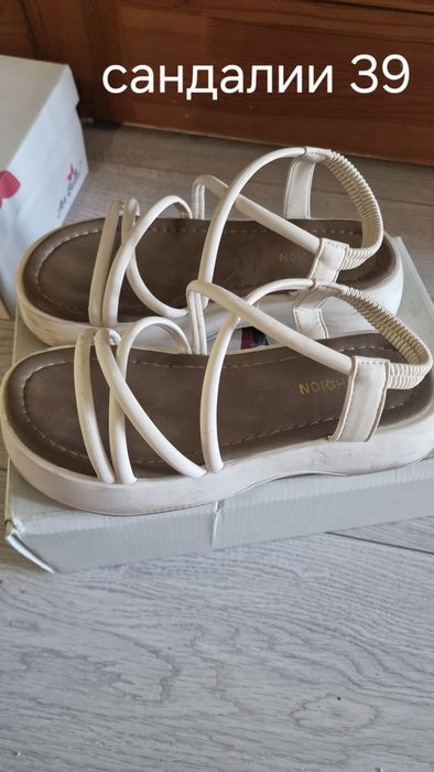 Обувь туфли босоножки