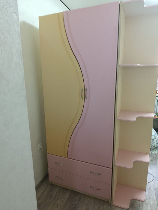 Продам детский гарнитур.
