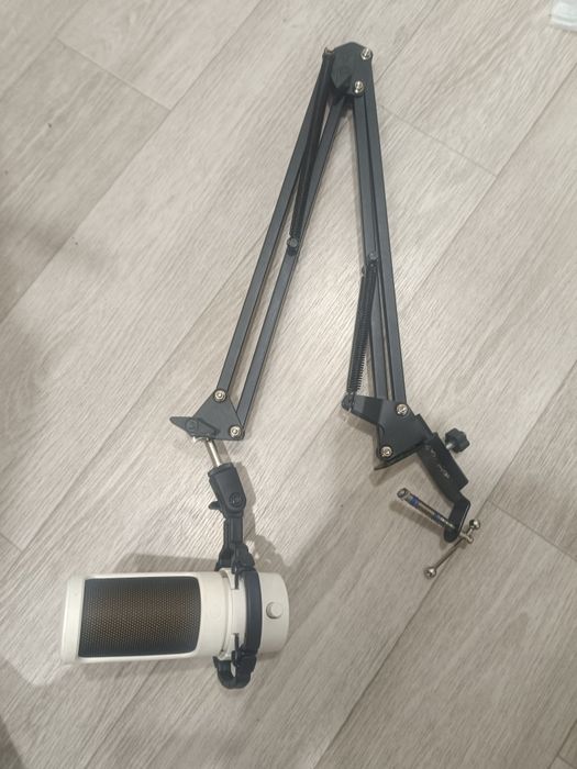 Микрофон Fifine AM8
