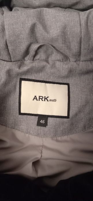 Продам  зимний  теплый  пуховик