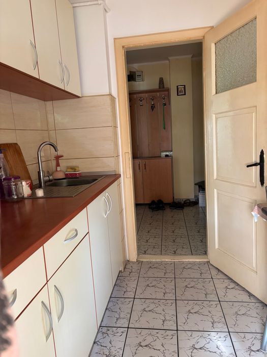 Apartament 3 camere, 9 Mai, Vest