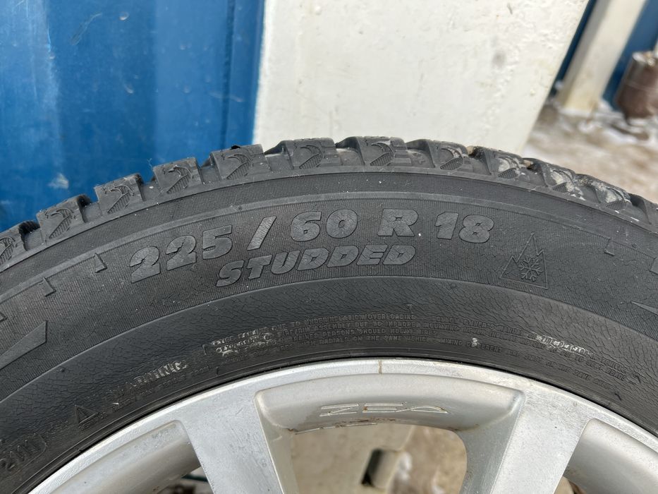 Шины с  дисками б/у