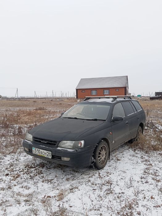 Продам Тойота Калдина