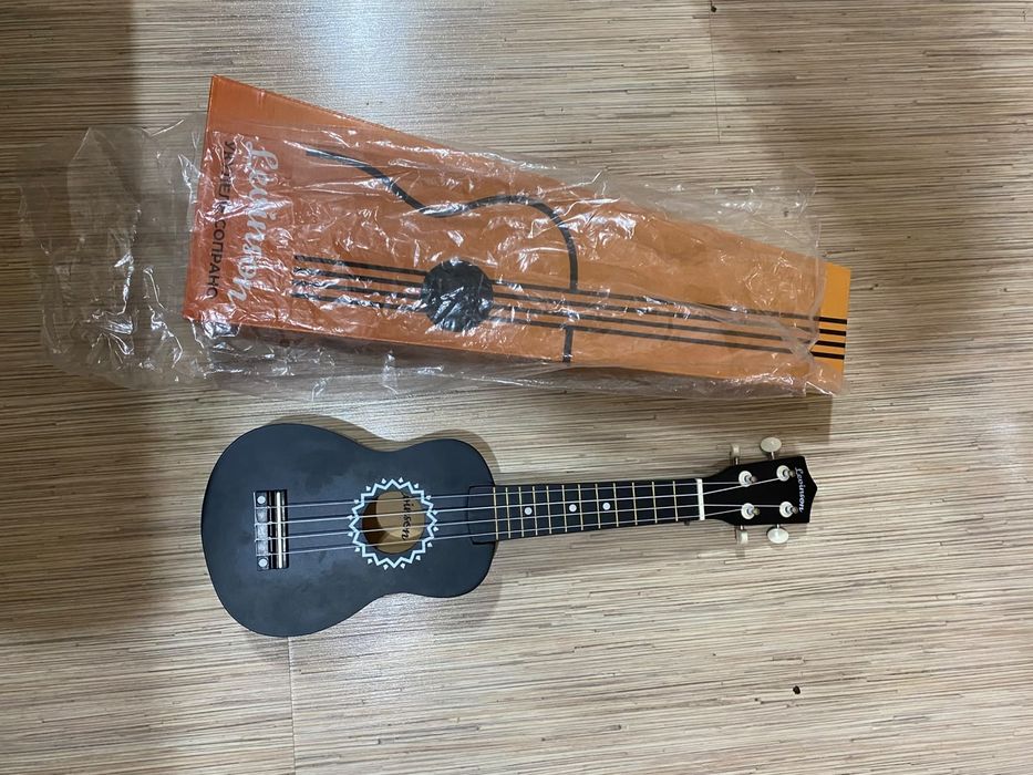 Укулеле продам...