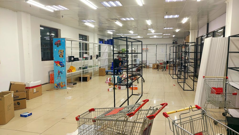 Бутики для торговли и услуг