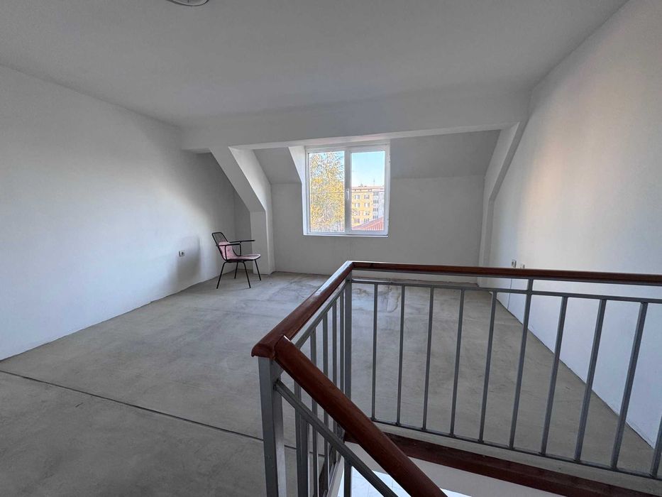 ОФИС - НАЕМ - гр. Казанлък