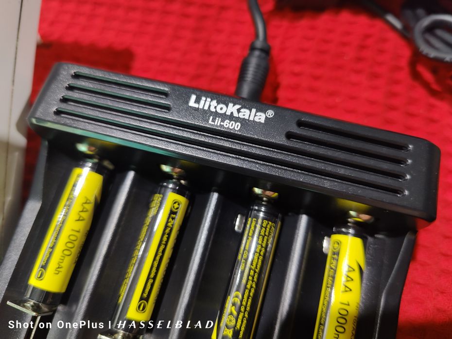 Зарядни устройства за всички типове и модели презареждащи батерии проф