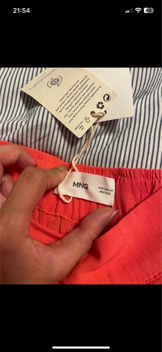 Pantaloni XS Mango