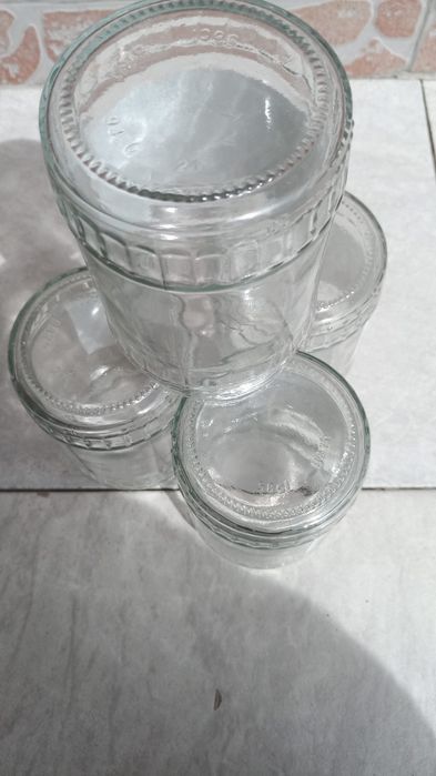 Продавам Обикновенни буркани -800ml  и Винтови 580ml