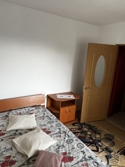 Inchiriez ap 2 camere zona ANAF - Catedrala