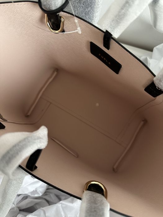 FURLA MIADIVA ! Налична в два размера !