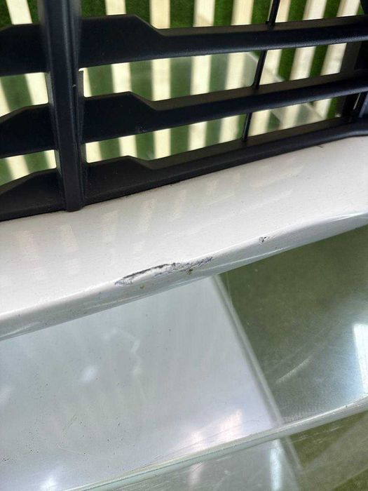 Bara fata BMW G30 simplu