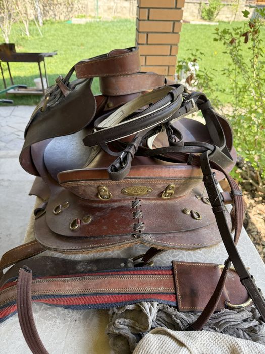 Седло кожанное б.у