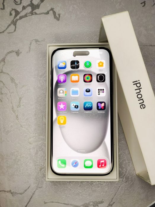iPhone  15  Plus