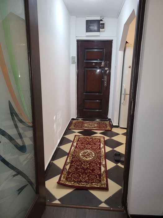 Apartament poarta 6 de închiriat
