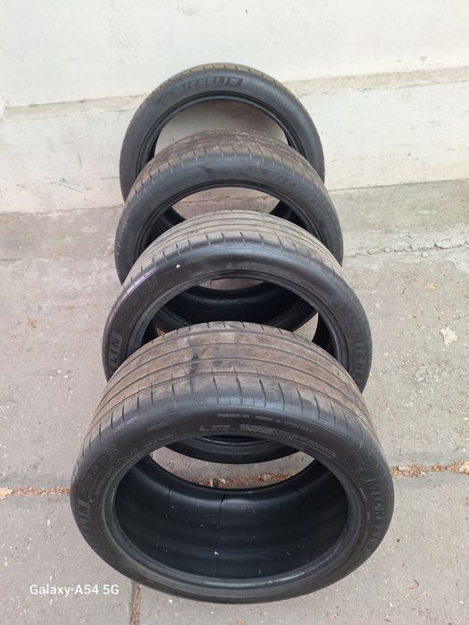 275/35/20  и 295/35/20 спорт Мишелин