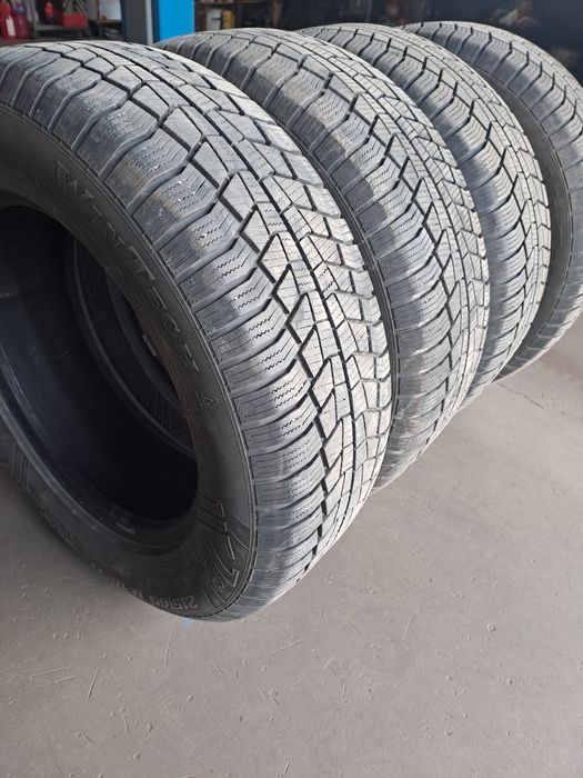 Anvelope 215 65 R16 vara-iarna, Duster, Nissan, Kadjar, Kia, Hyundai