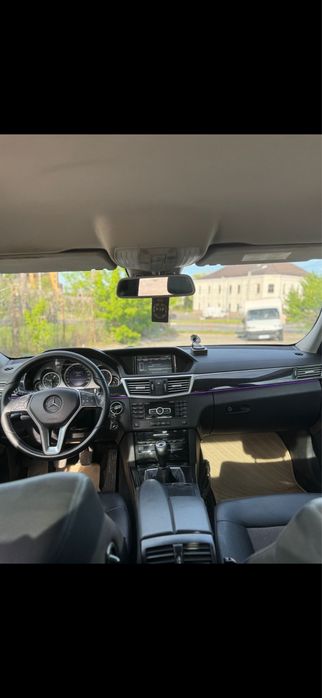 MERCEDES-BENZ E-Class 2012 — imagine 4
