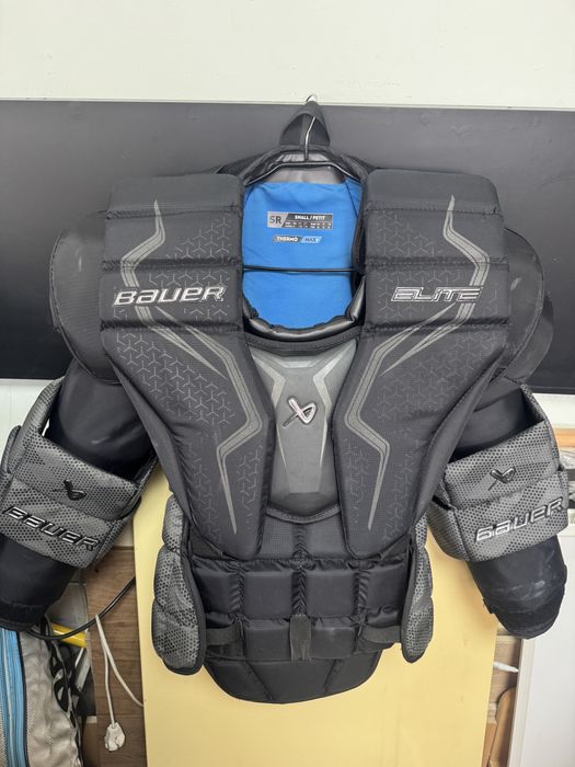 Нагрудник хоккейный, вратарь"BAUER" SR