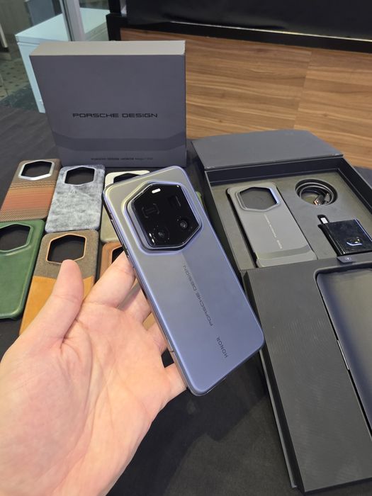 Honor Magic 7 Pro Porsche Design