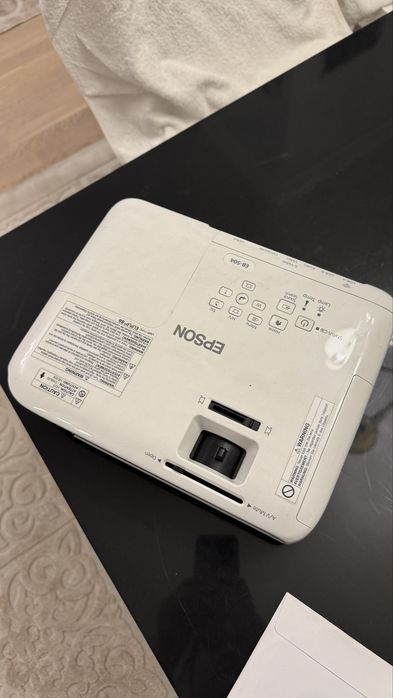 Проектор Epson H716B