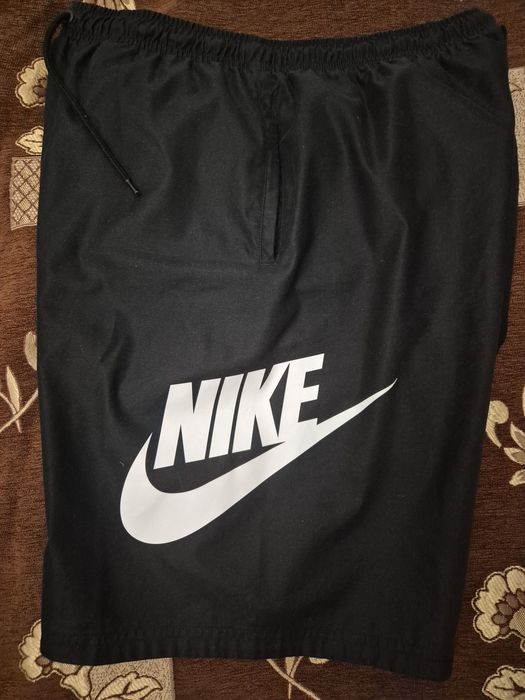 Продам шорты Nike