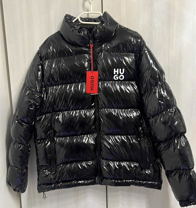 Geaca Hugo Boss 450//NOUA