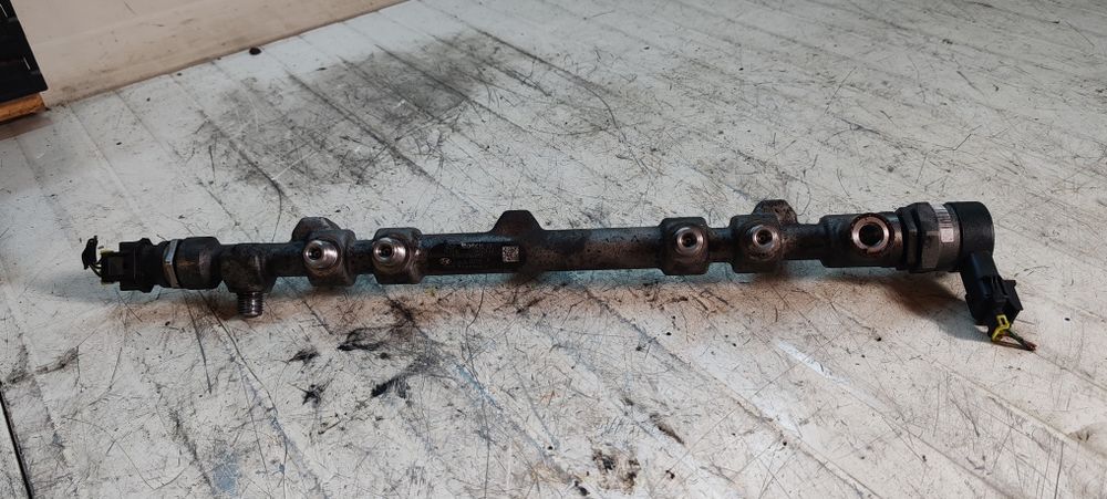 Rampa injectoare Hyundai ix35 2.0crdi 150lei