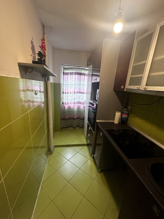 Vand apartament 3 camere  berceni resita