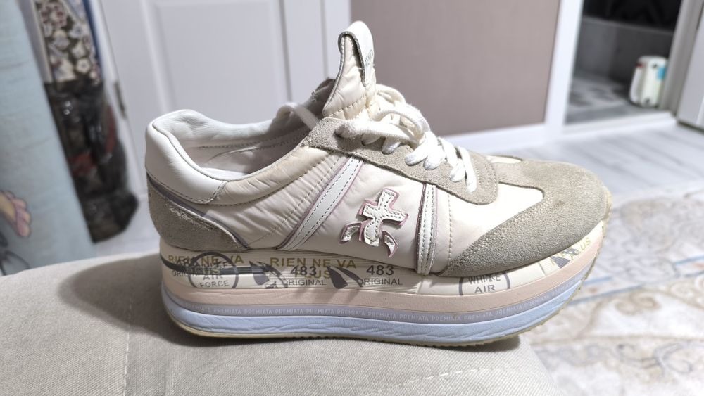 Продам обувь PREMIATA