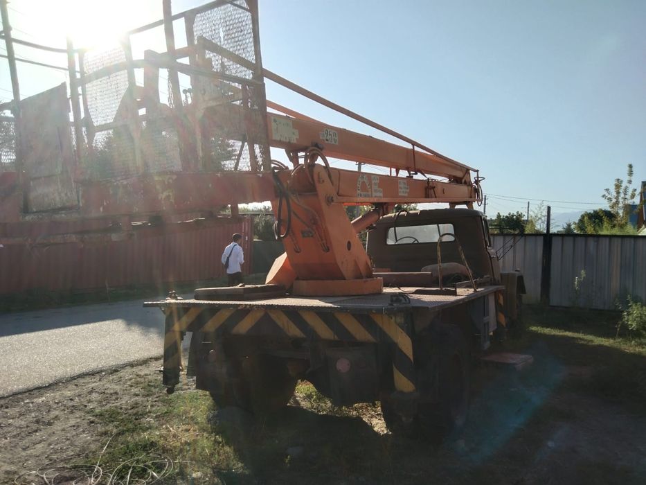Продам ЗИЛ авто Вышка
