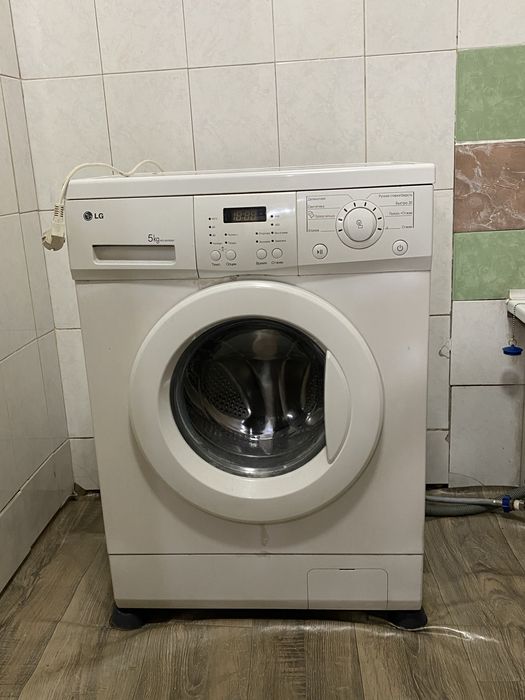 Продам стиральную машинку