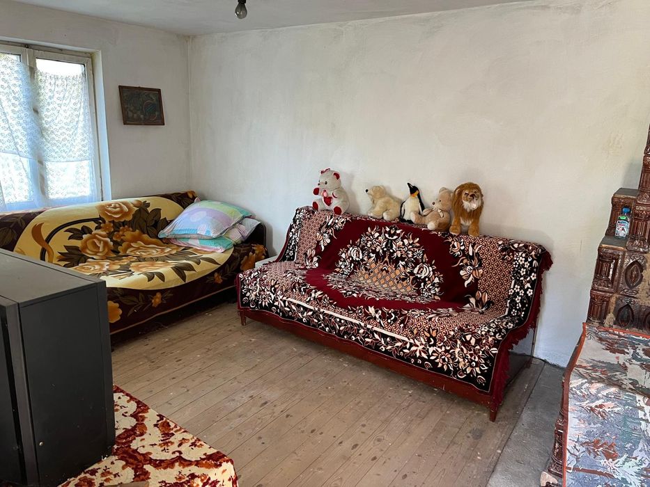 Casa de vânzare în comuna Dobroteasa