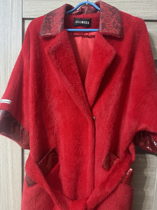 Продам женскую шубу новую